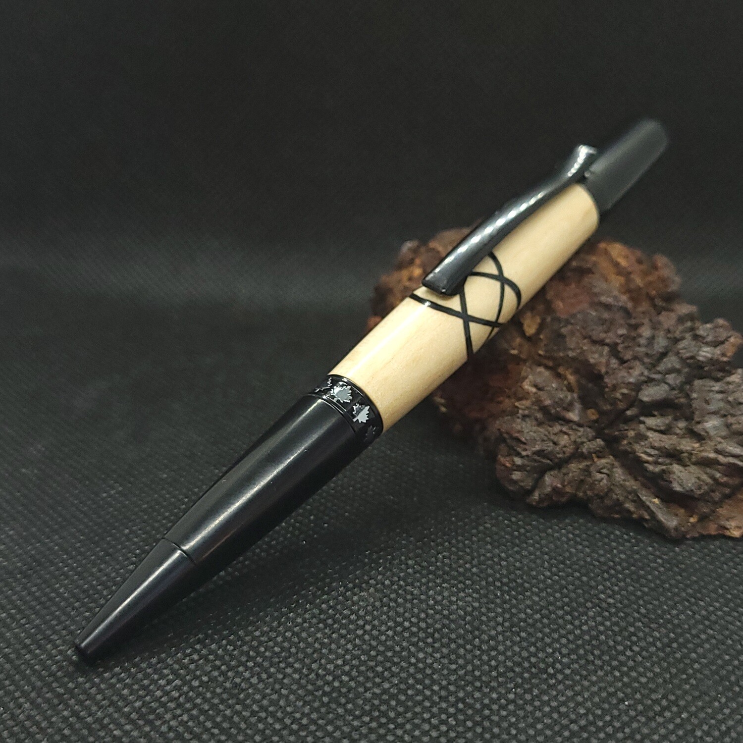 Maple leaf ballpoint pen