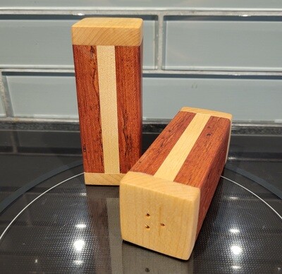 Salière et poivrière shaker