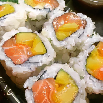 Salmon Mango Roll