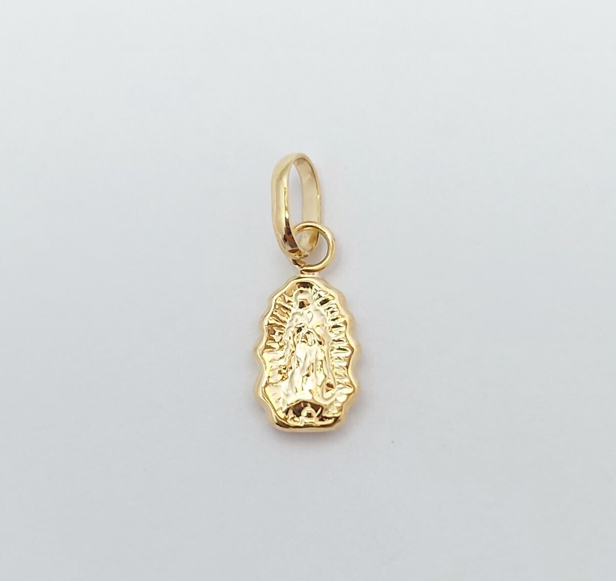 Dije en Oro Amarillo 18K Guadalupe*