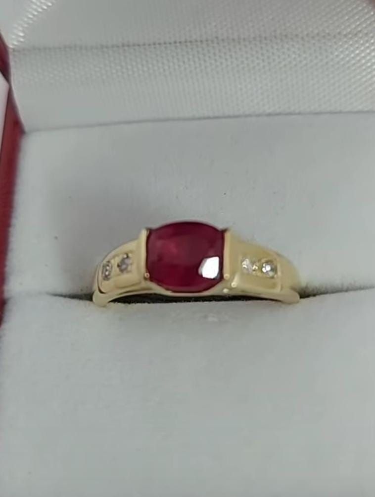 Anillo OA 18kt con Rubí y Brillantes
