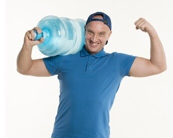 Agua en cajas de 20 litros