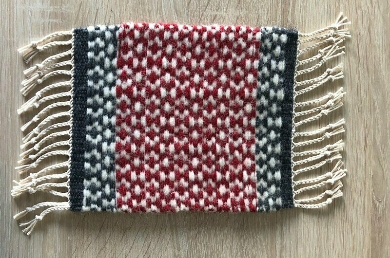Tapis mini "Yoyo" blanc/gris foncé/rouge
