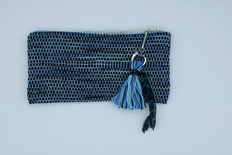 Trousse "Soshik" organza bleu tirette argentée