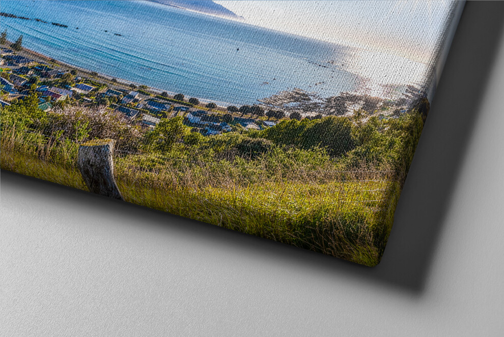 Cloudless Kaikoura Coast