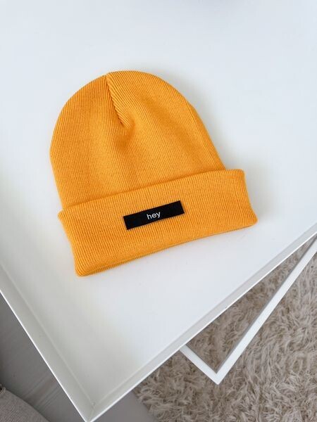 Beanie "hey"