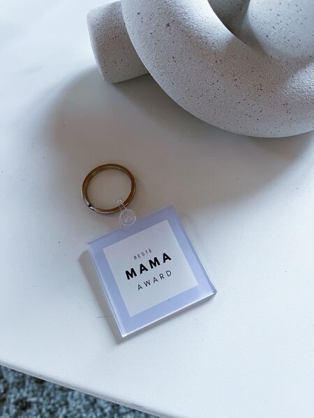 "MAMA" Key Chain
