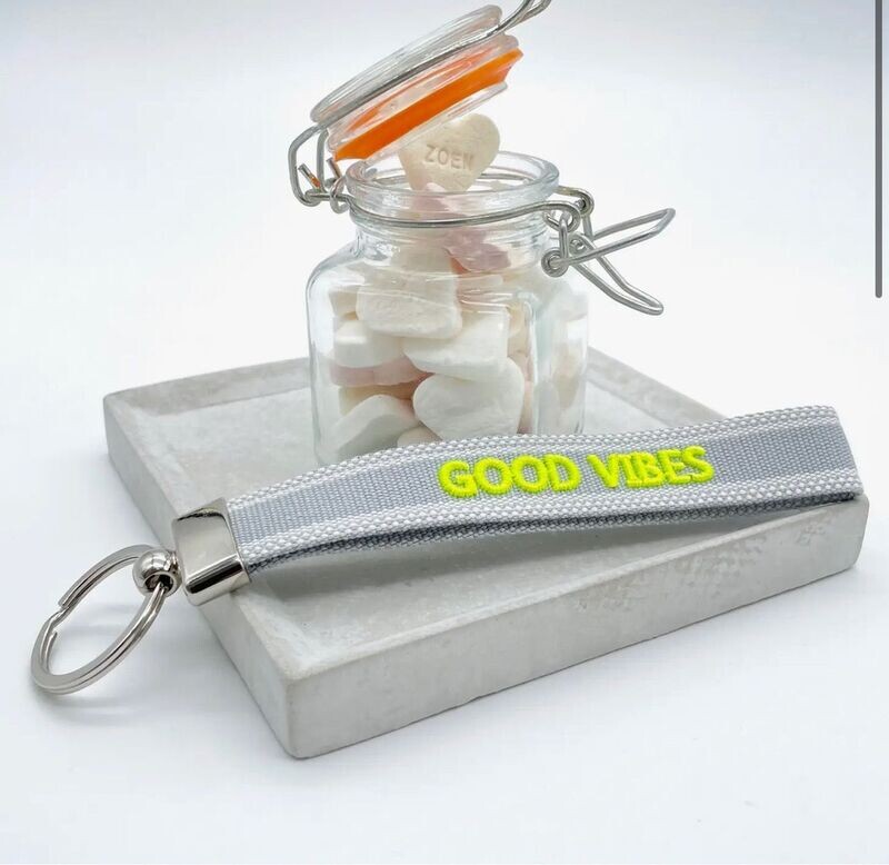 "Good Vibes" Key Chain