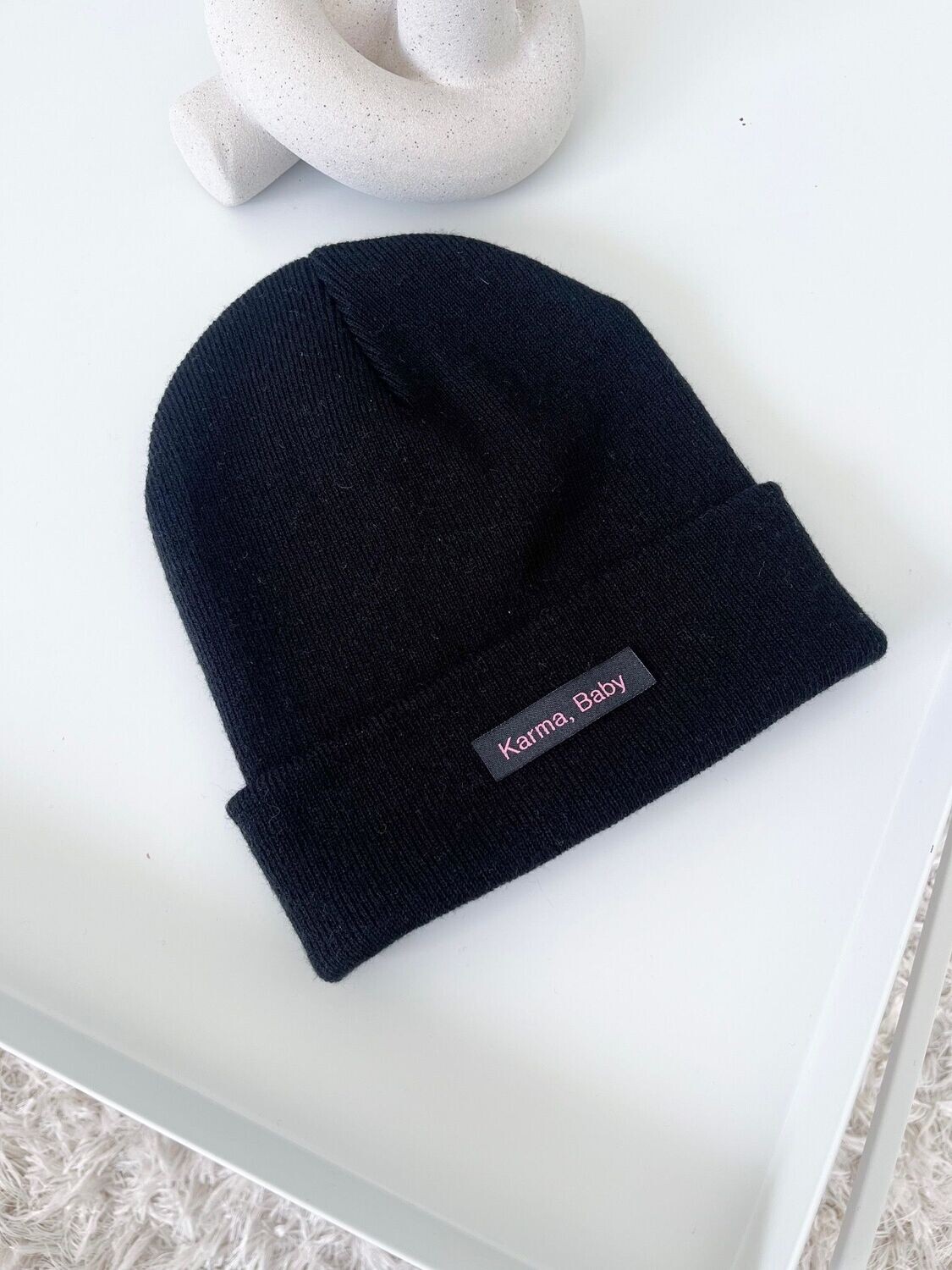 Beanie "Karma, Baby"