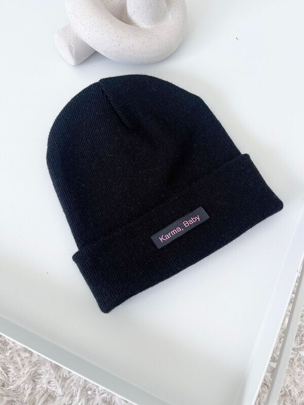 Beanie "Karma, Baby"
