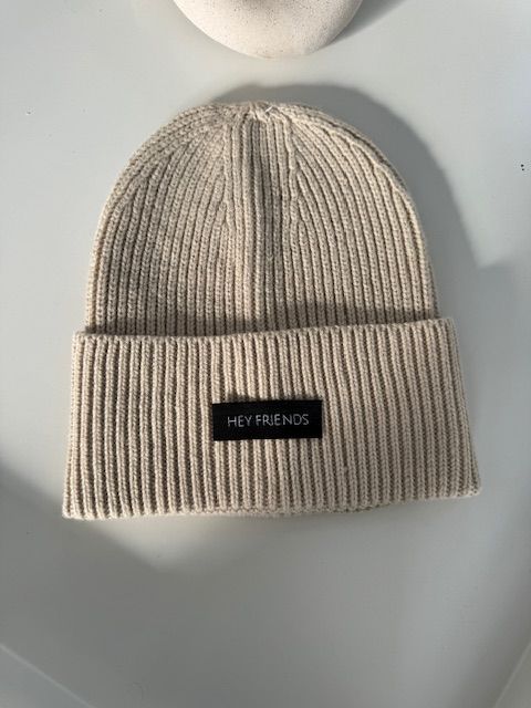 Beanie "HEY FRIENDS" Grobstrick - Collection