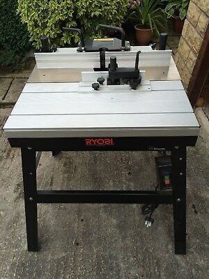 Router Bench c/w 1/2" Router