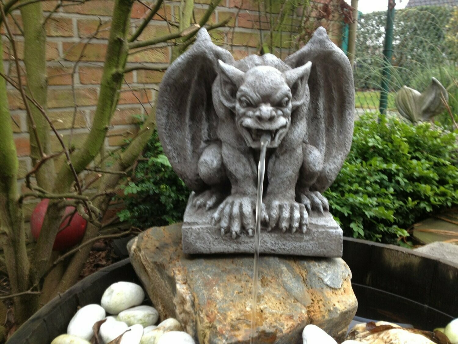Wasserspeier Steinfigur Gargoyle Garten Deko Teich
