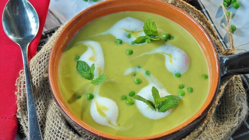 Pea & Vegetable  Soup with Ham 700 ML