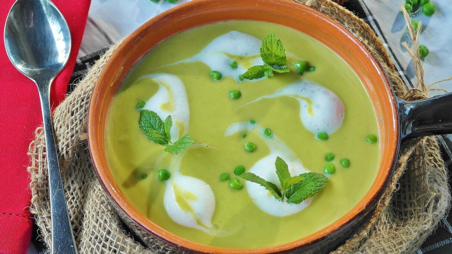 Pea & Vegetable Soup with Ham 1 Lt Pea & Vegetable Soup with Ham 1 Lt