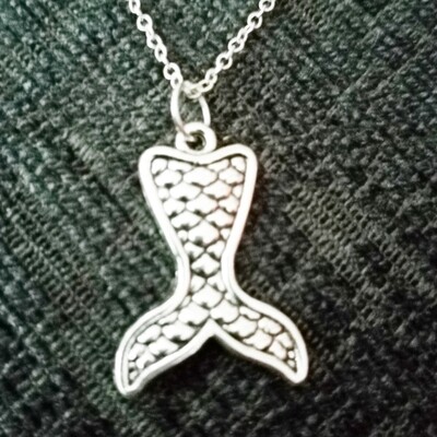 New Lovely &quot;Mermaid&quot; necklace with a 925 chain