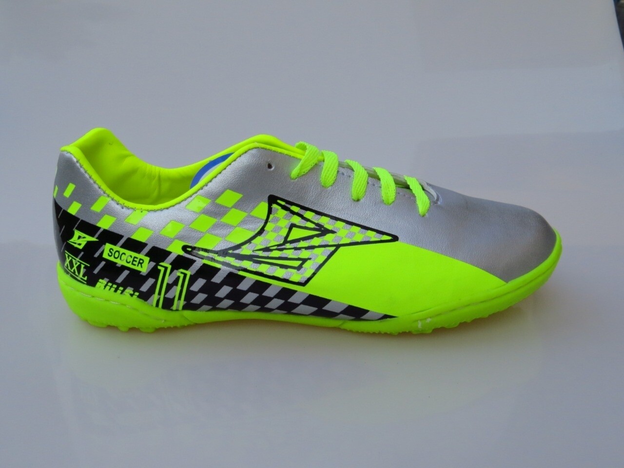 Lote de 18 pares para Fútbol rápido (Turf) Marca Billsi
Color Plata - Verde Neon - Negro