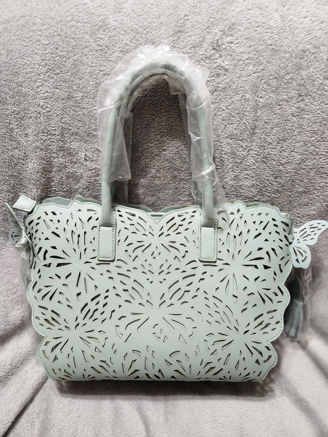 Lacer cut mint large tote