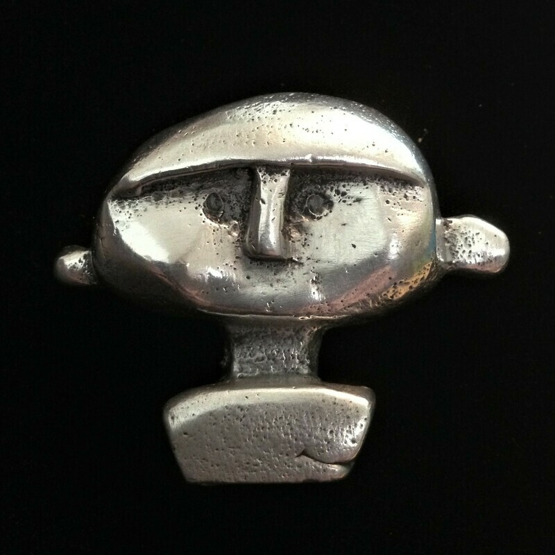 Irn People Brooch large 1