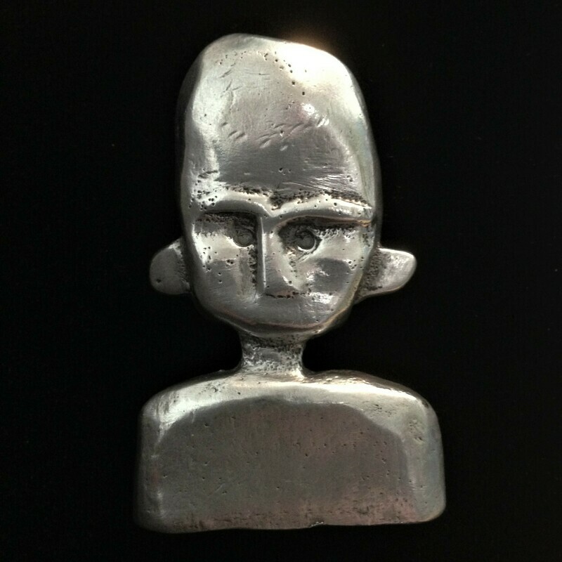 Irn People Brooch large 3