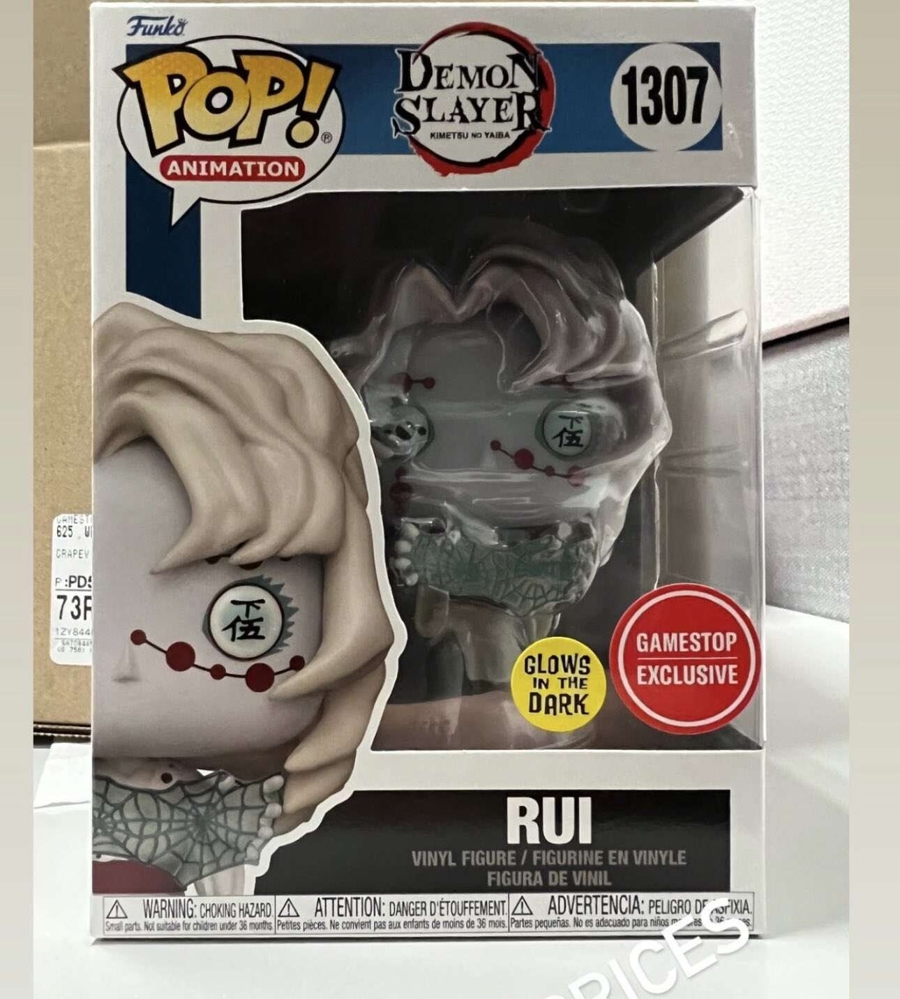 Pre-orden Funko Pop Demon Slayer. Rui Pop & Tee. Exclusivo de GameStop 