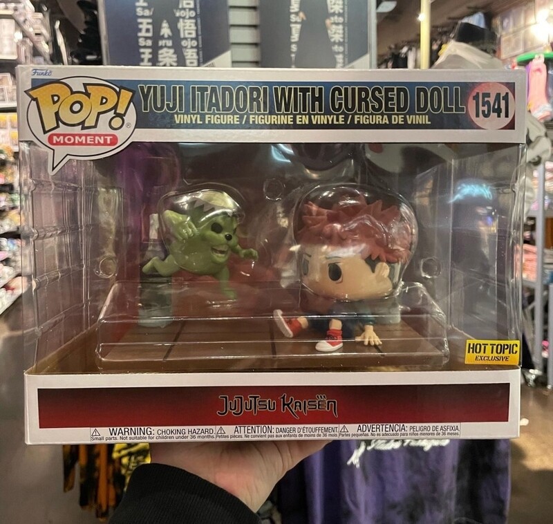 Funko Pop Moment Animation Jujutsu kaisen. Itadori with Cursed Doll Exclusivo de HotTopic