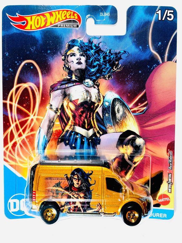 Hot Wheels Premium Pop Culture DC Comic Wonder Woman Mercedes-Benz Sprinter Tourer