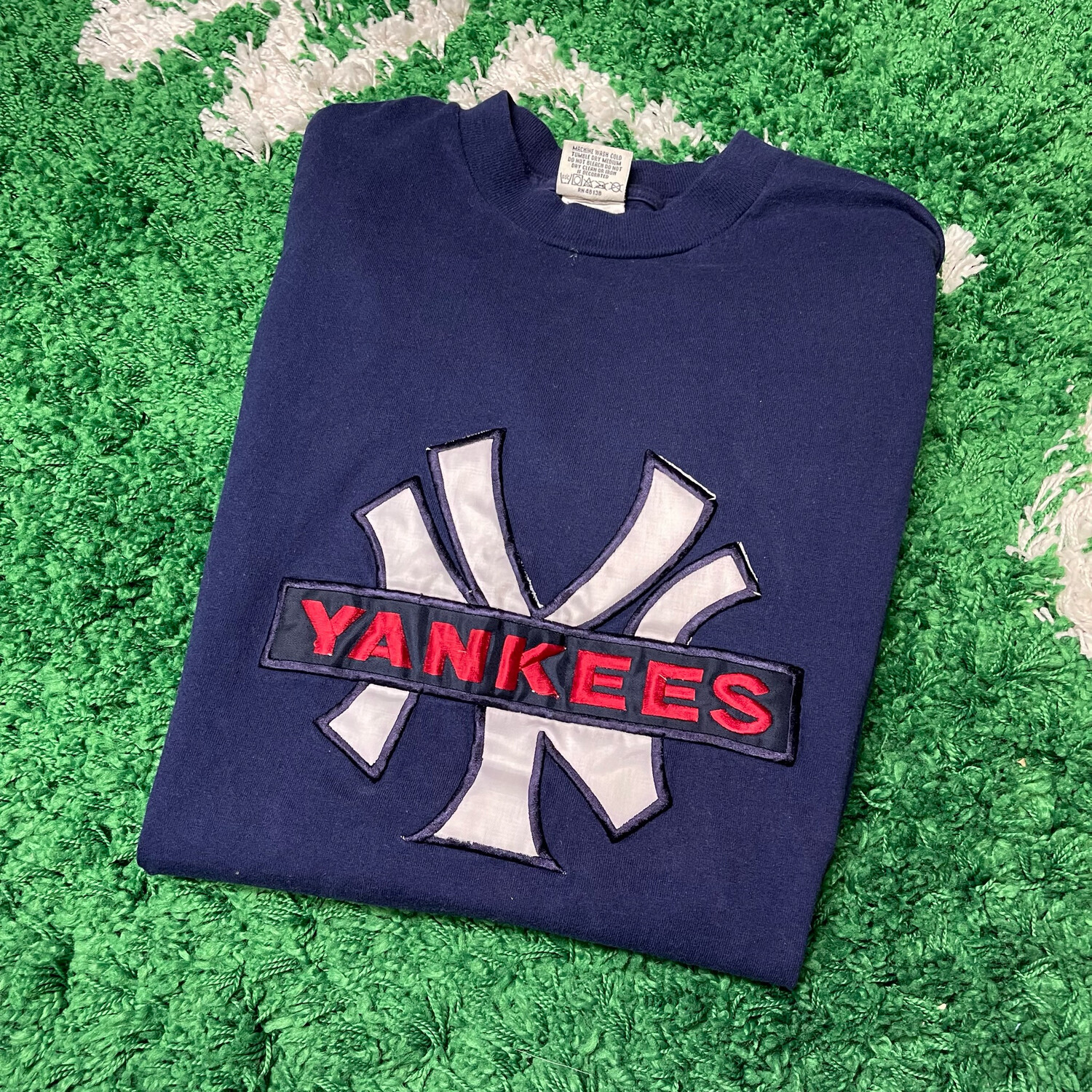New York Yankees Embroidered Nutmeg Tee Size XL