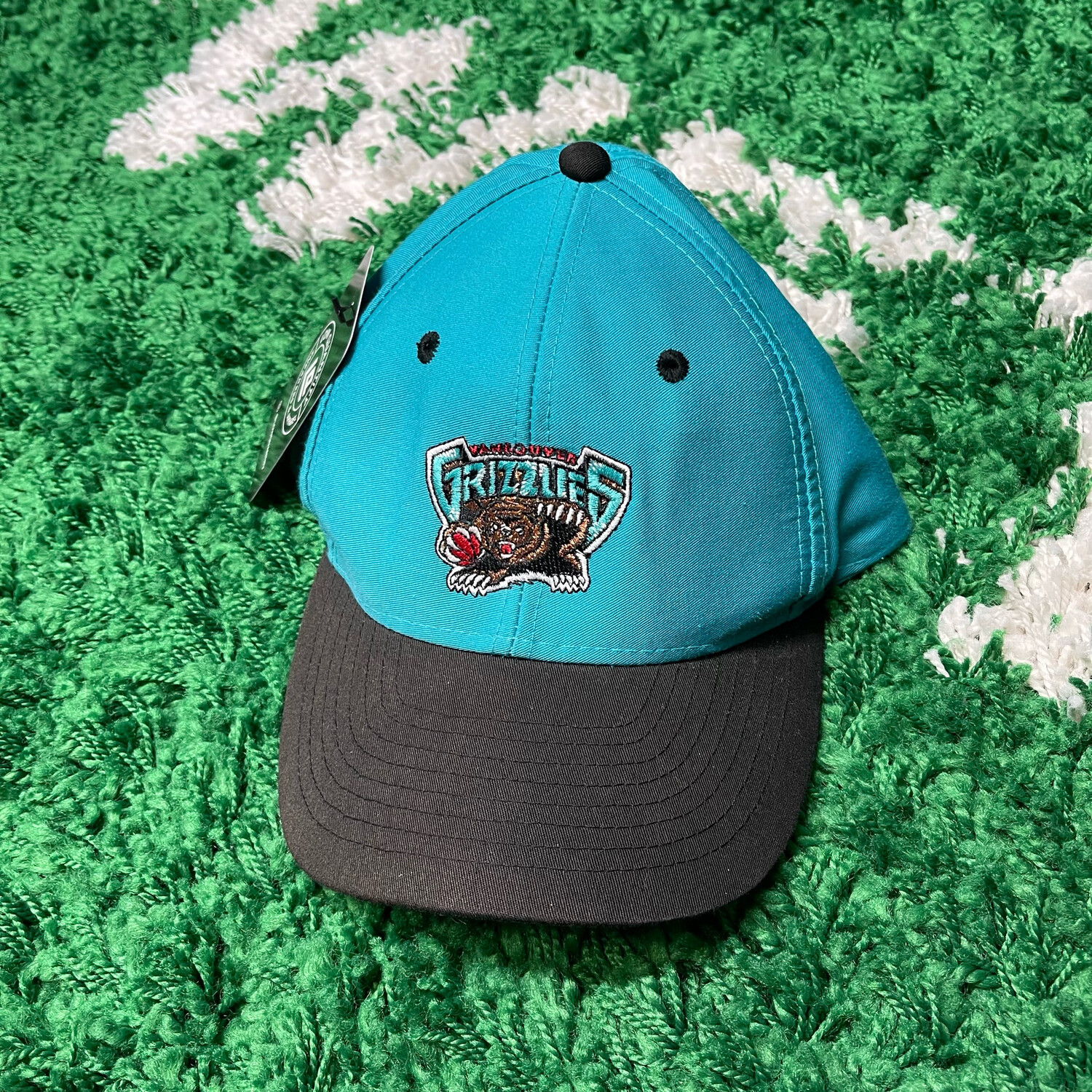 Vancouver Grizzlies Snapback Hat