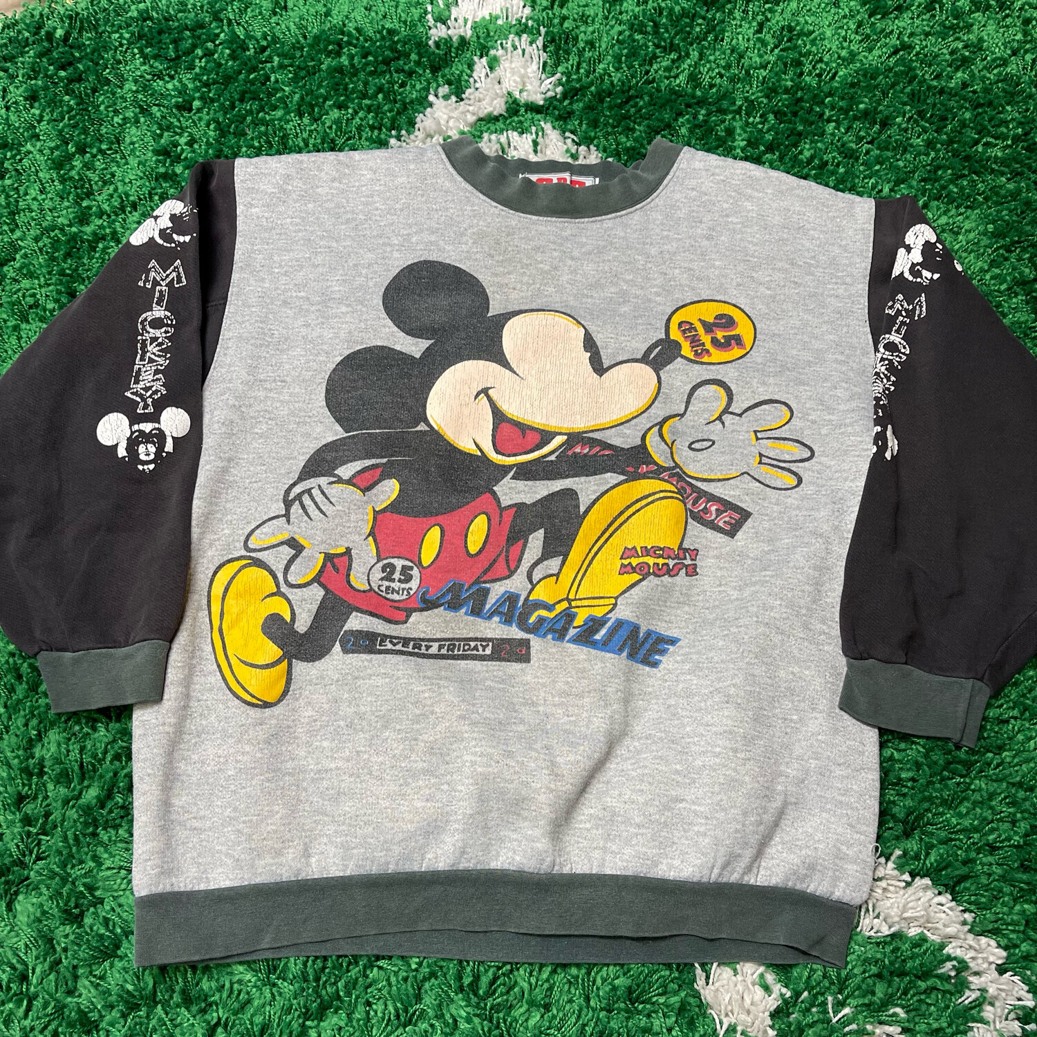 Mickey Mouse Magazine Crewneck Sweater Size Small