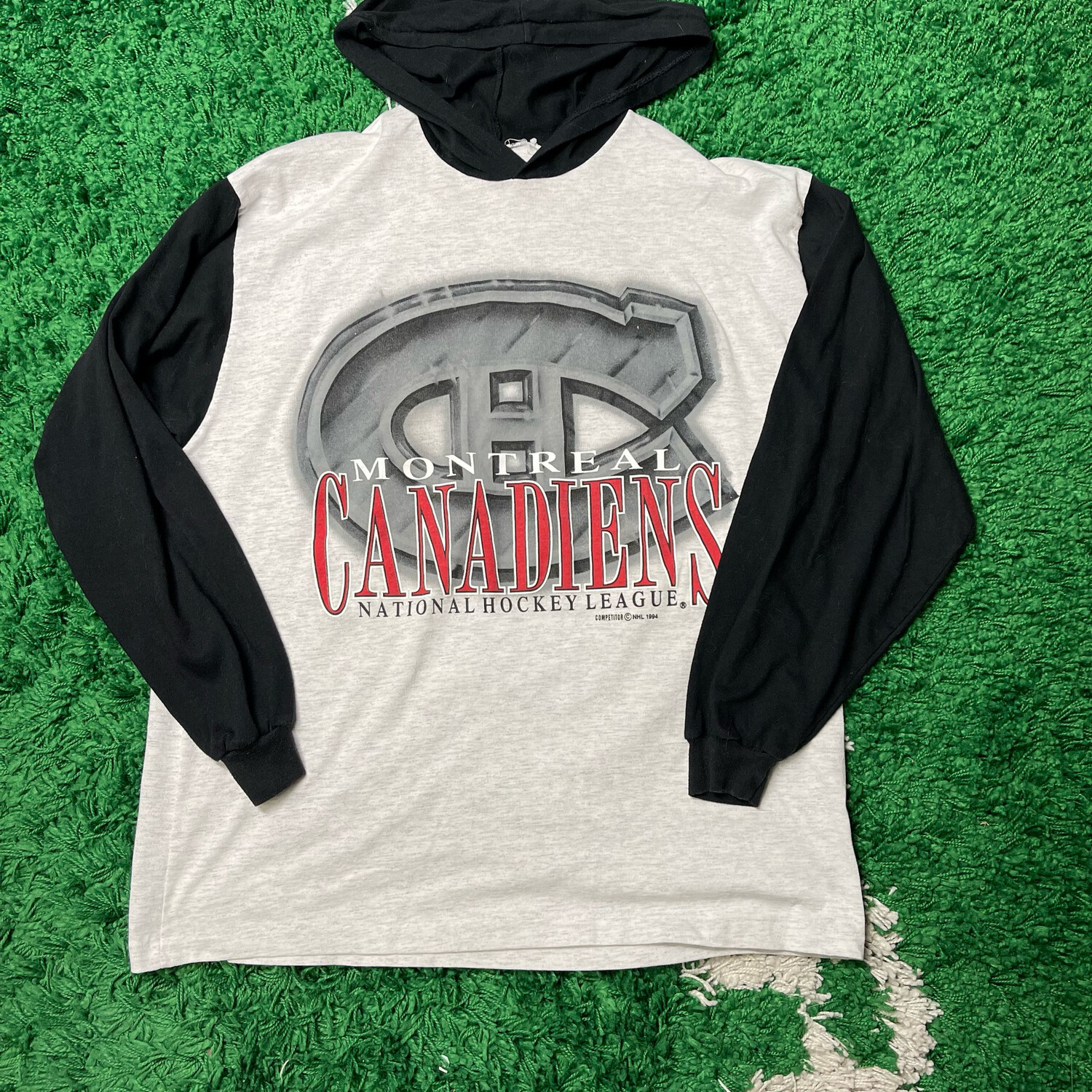 Montreal Canadiens Long Sleeve With Hood Size Large