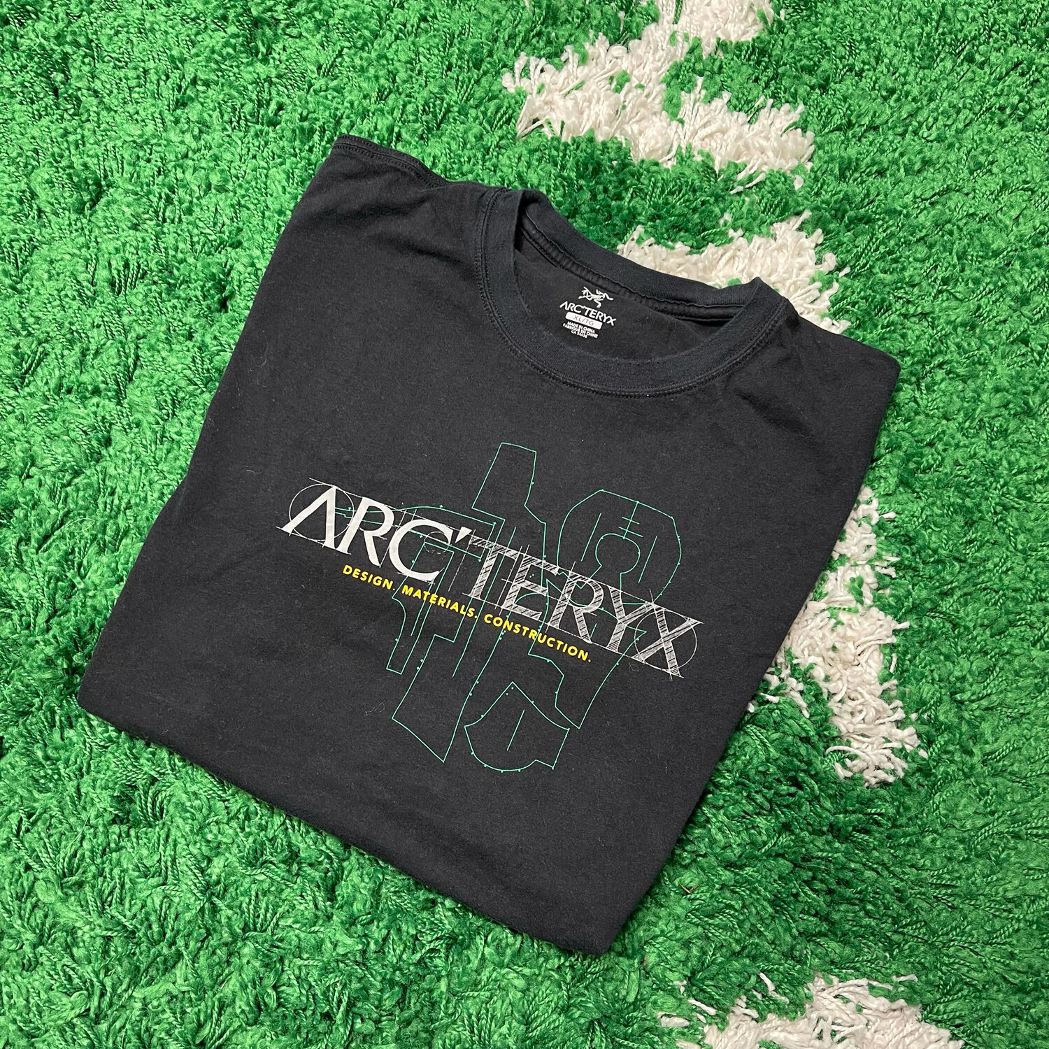 Arc'teryx Design Materials Construction Tee Size XL