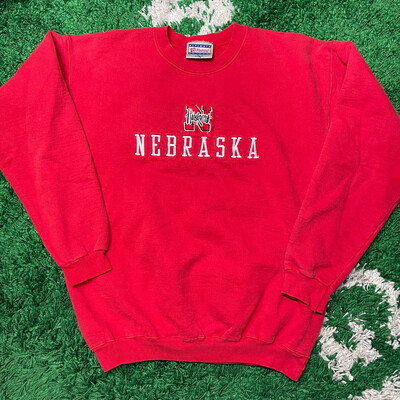 Nebraska Huskers Red Crewneck Sweatshirt Size Medium