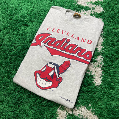Cleveland Indians Big Logo Tee Size Medium