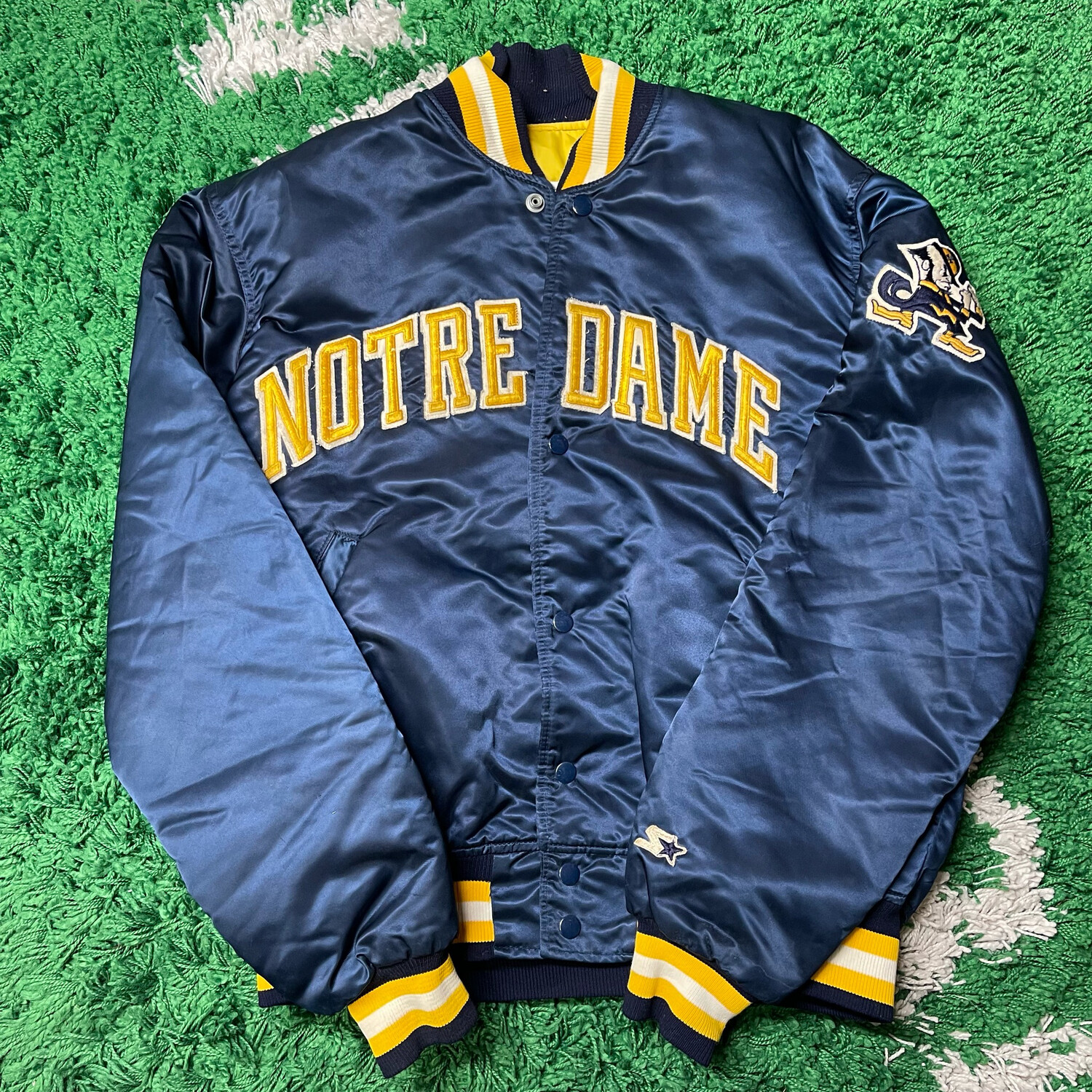 Notre Dame Starter Satin Jacket Size Large