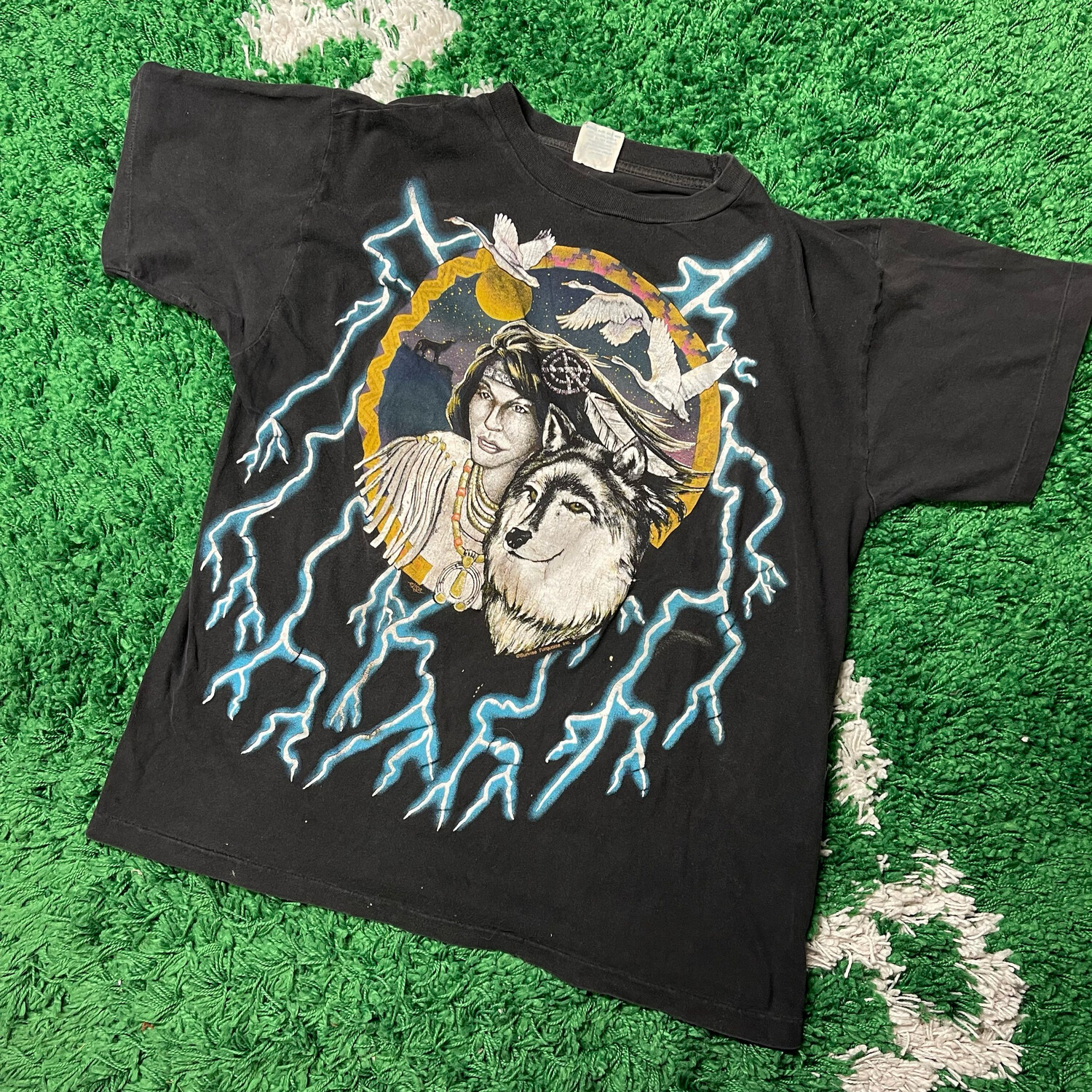 American Thunder Wolf Tee Size XL