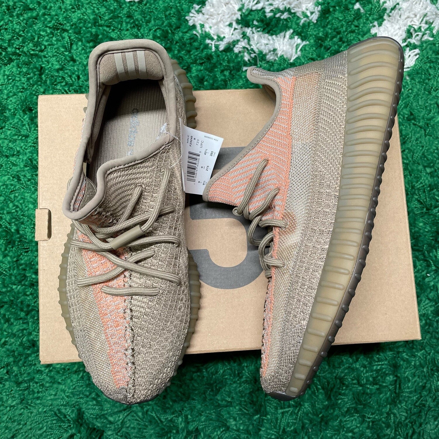 adidas Yeezy Boost 350 V2 Sand Taupe Size 9.5M/11W