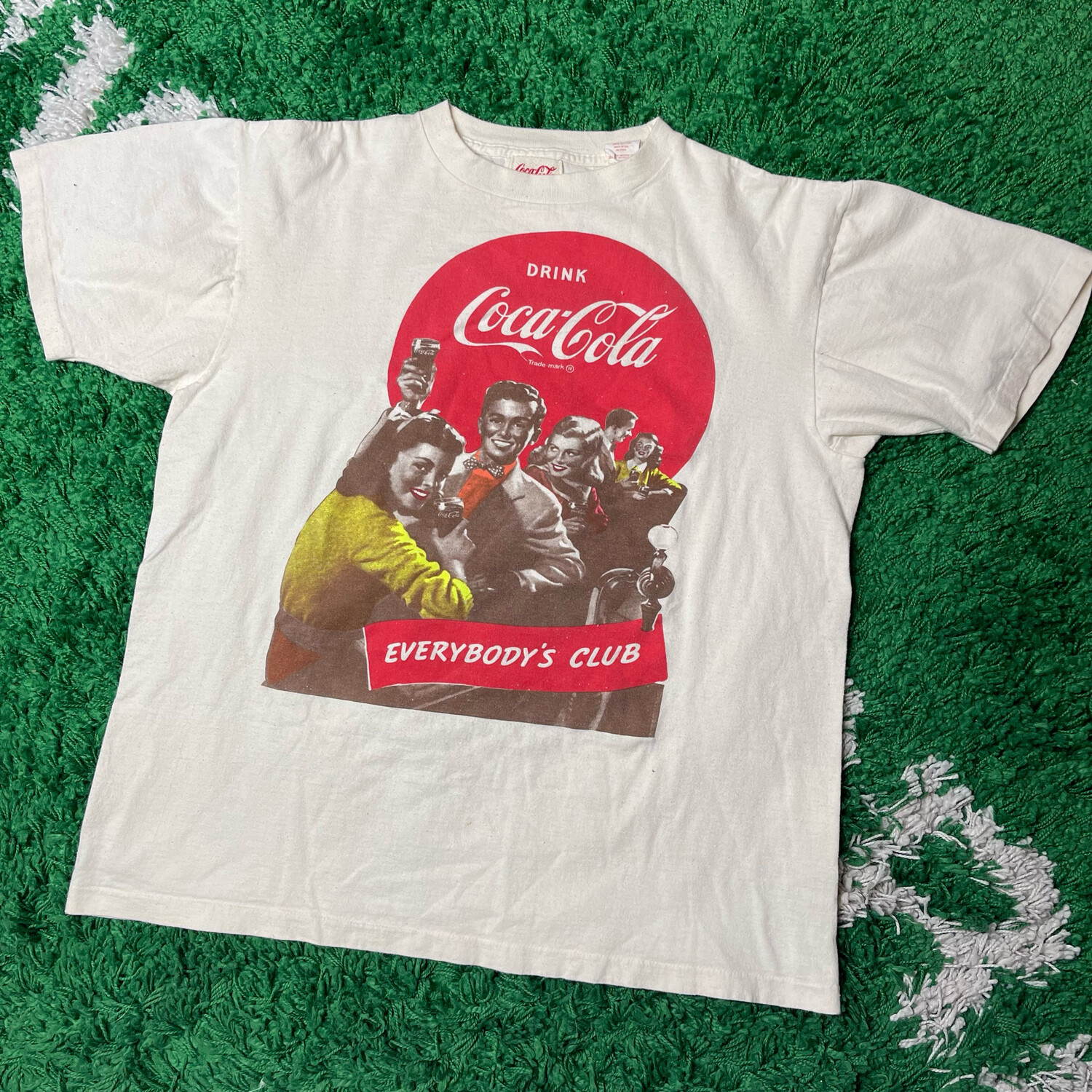 Coca Cola Everybody's Club Tee Size Large