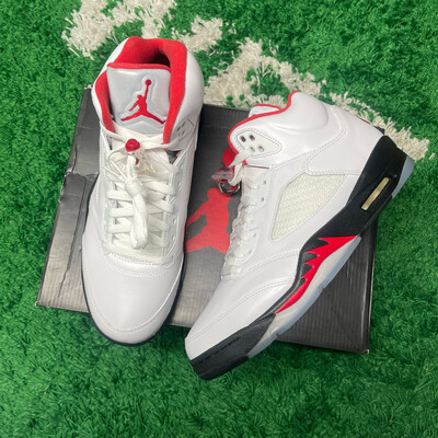 Jordan 5 Retro Fire Red Silver Tongue (2020) Size 10M/11.5W