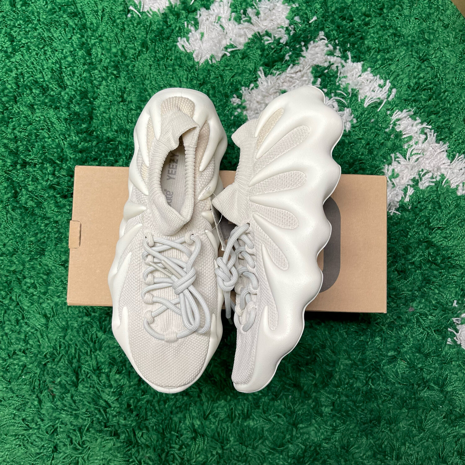 adidas Yeezy 450 Cloud White Size 10M/11.5W