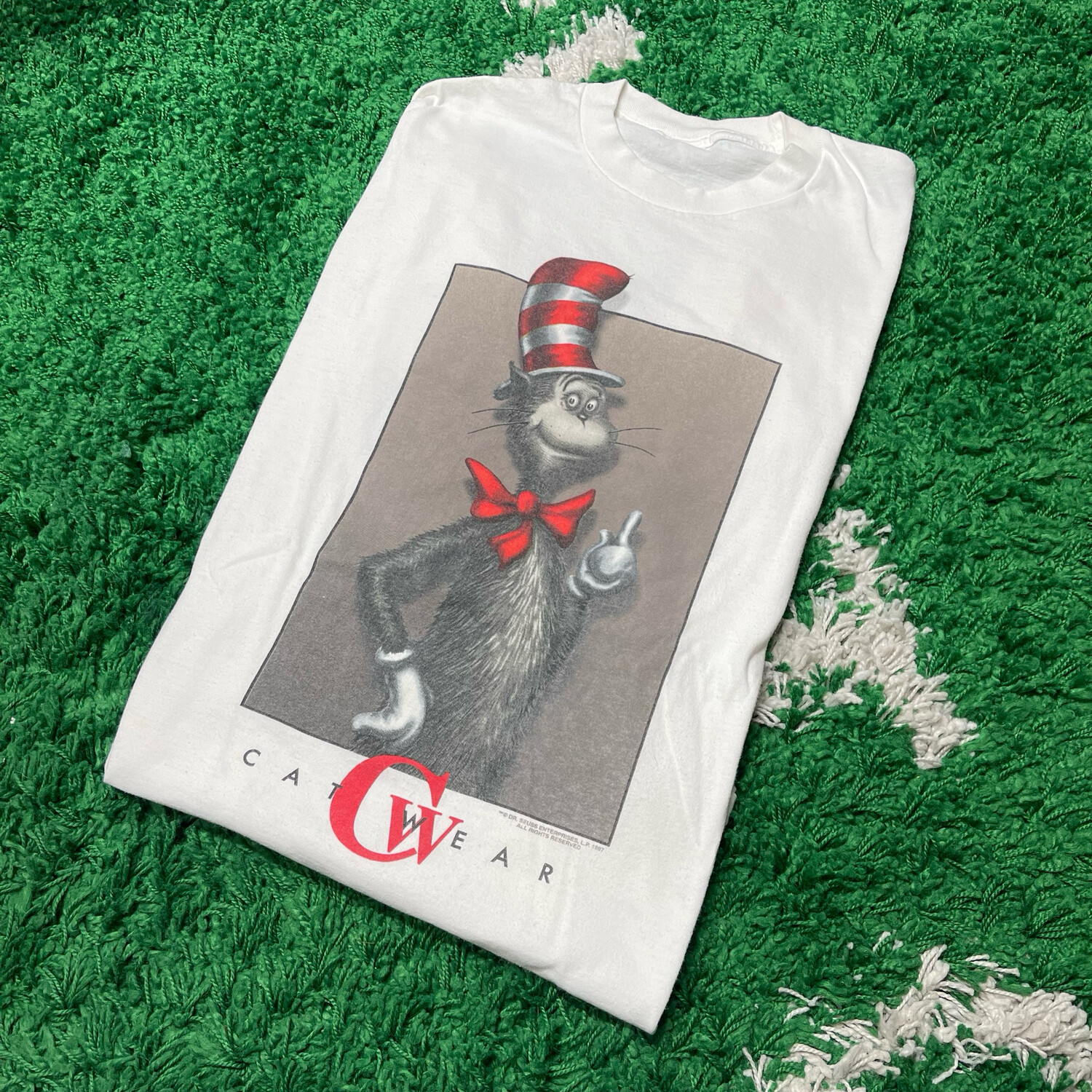 Cat In The Hat Catwear Tee Size XL