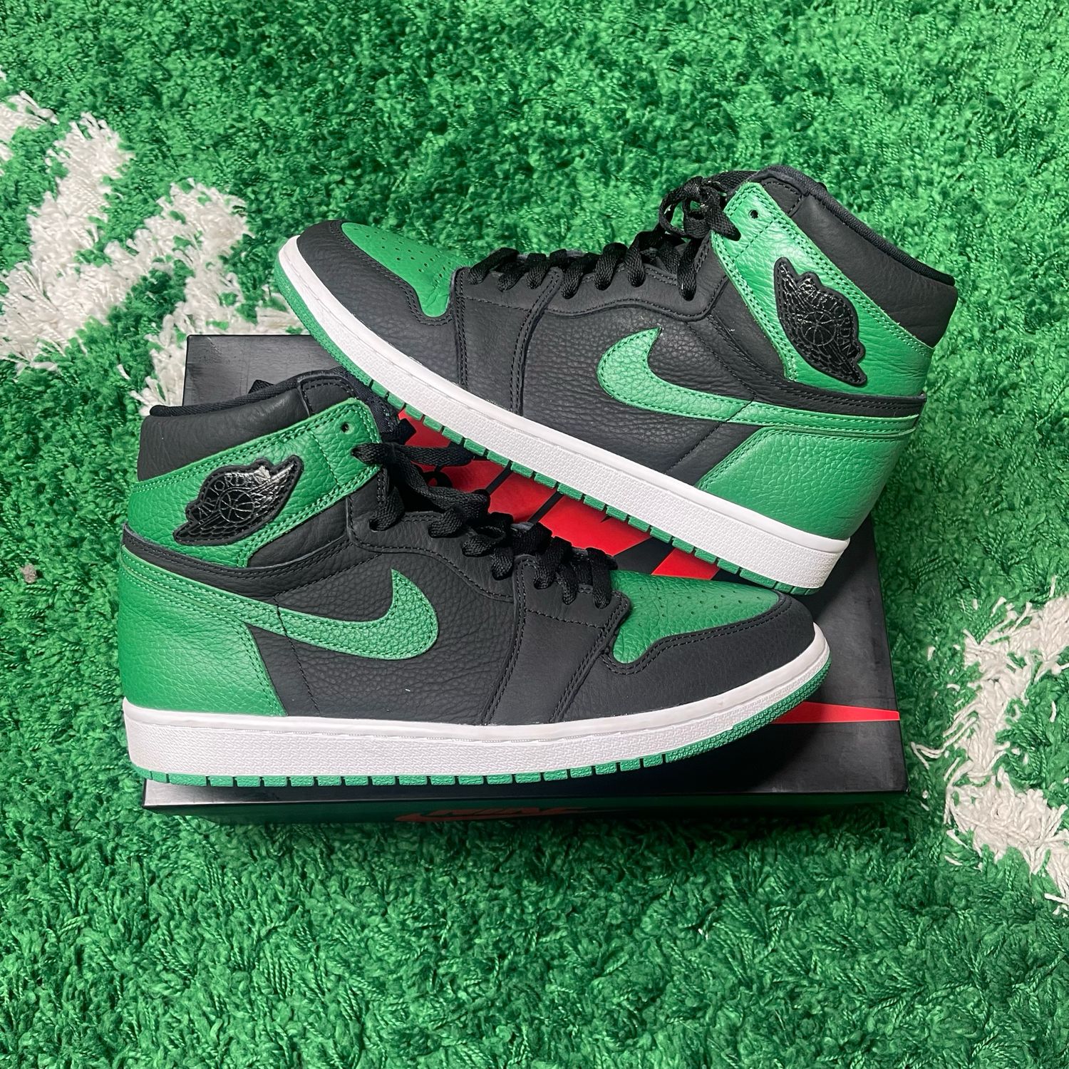 Jordan 1 Retro High Pine Green Black Size 10.5M 12W