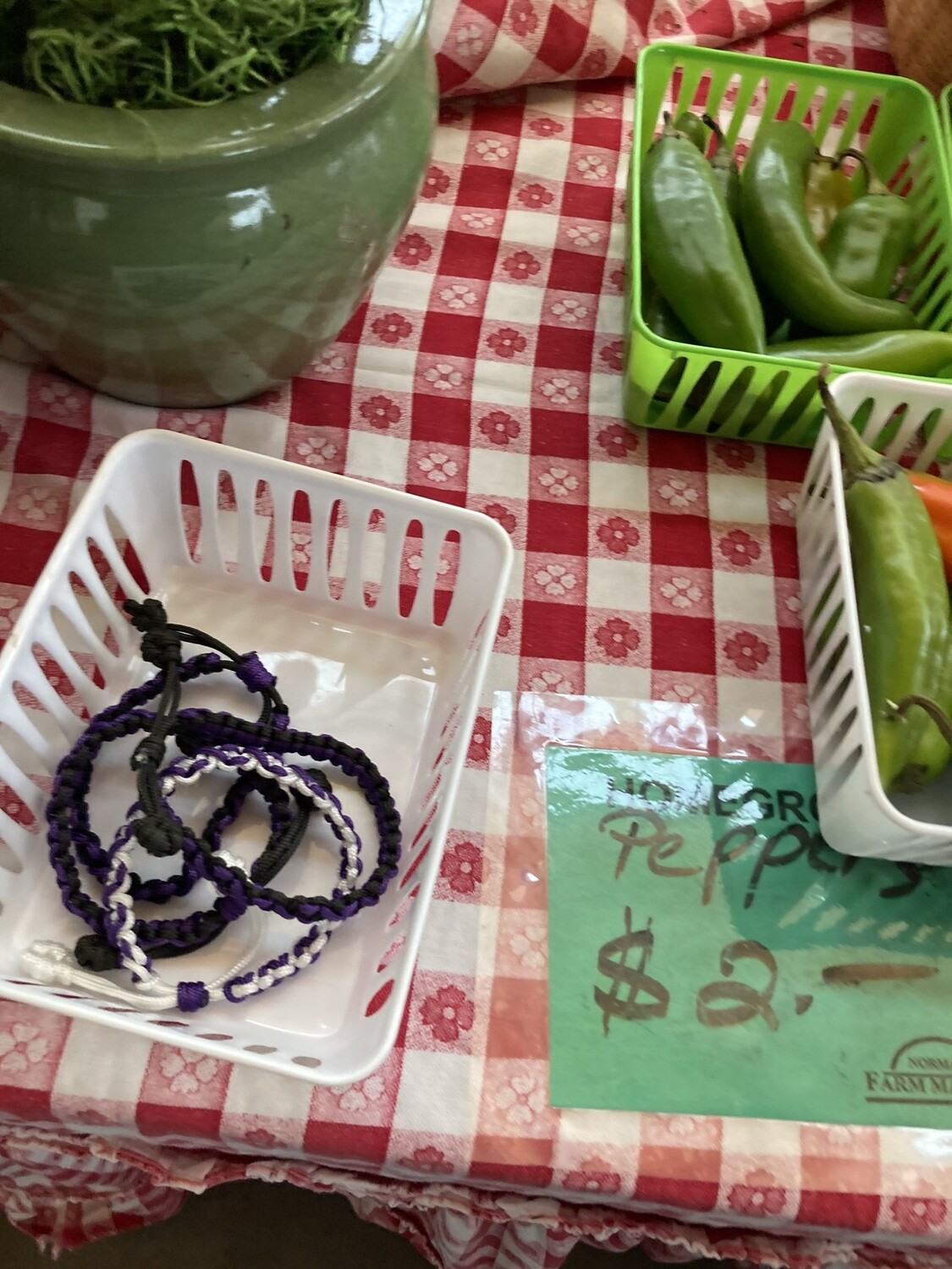 001 Macrame for hanging potted plants