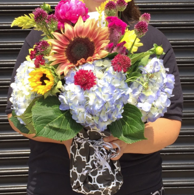 $100 Seasonal Fresh Flower Vase Arrangement
