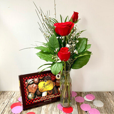 $55 Fresh Flower Arrangement - Small Bud Vase with 3 Red Roses (includes Chocolates)