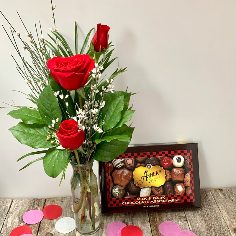 $45 Fresh Flower Arrangement - Small Bud Vase with 3 Red Roses (includes Chocolates)