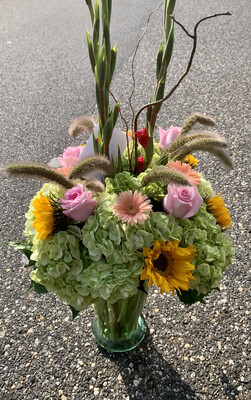 $185 Seasonal Fresh Flower Vase Arrangement