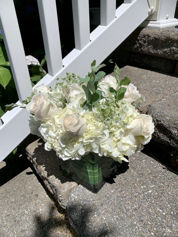 $85 Seasonal Fresh Flower Vase Arrangement