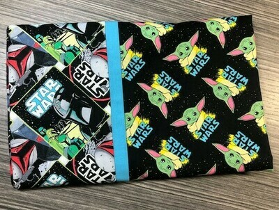 Baby Yoda & The Mandalarion Pillowcase Baby Yoda & The Mandalarion Pillowcase