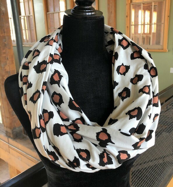 Leopard Print Infinity Scarf with Hidden Pocket (Knit)